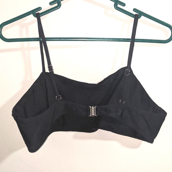 Black swim top size XL like New - Picture 2 of 4